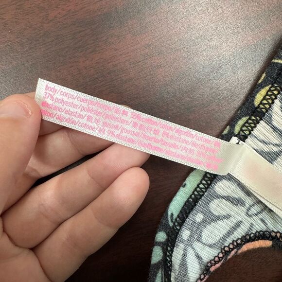 PINK Victoria’s Secret Flower and Mushroom Printed Thong Size Medium - Picture 4 of 5